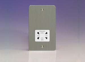 Varilight XFSSSW - Dual Voltage Shaver Socket 240V/115V 240V/115V